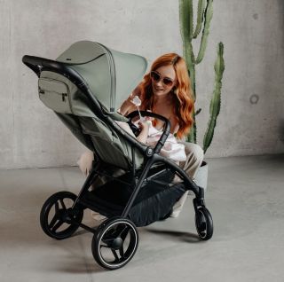 Espiro Flow je pohodlí zahalené do elegance. Průlomový kočárek byl vytvořen pro moderní rodiče, kteří oceňují pohodlná a...